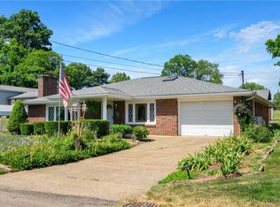 410 Baker Dr, Aliquippa, PA 15001