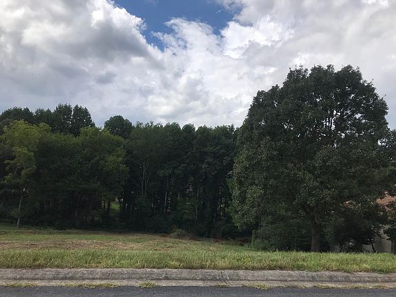 2nd image of 305 Okmulgee Cir Lot 4