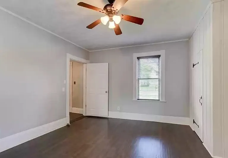 408 E Main St — Photo 32