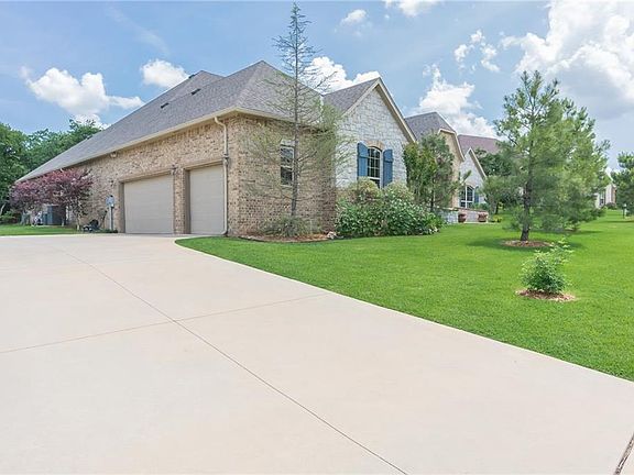 3rd image of 10200 Berrywood Dr