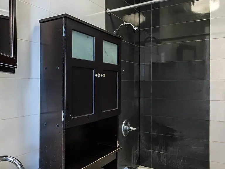 26 Wilson Ave #2L — Photo 11
