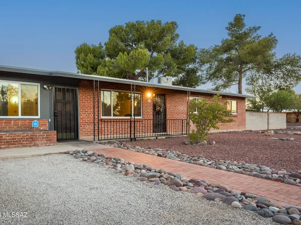 5700 E 19th St, Tucson, AZ 85711