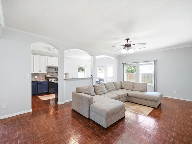 1707 N Highlands Xing — Photo 13