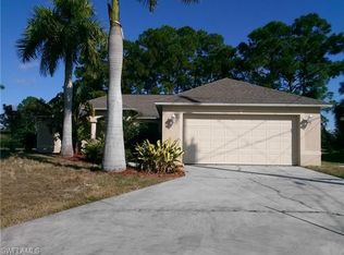 5000 Lee Cir N, Lehigh Acres, FL 33971