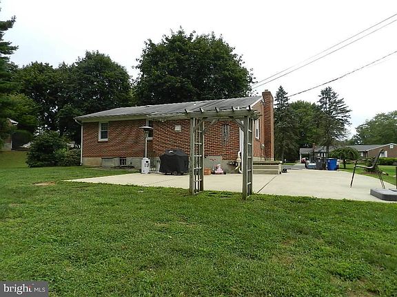 2nd image of 316 Montgomery Dr