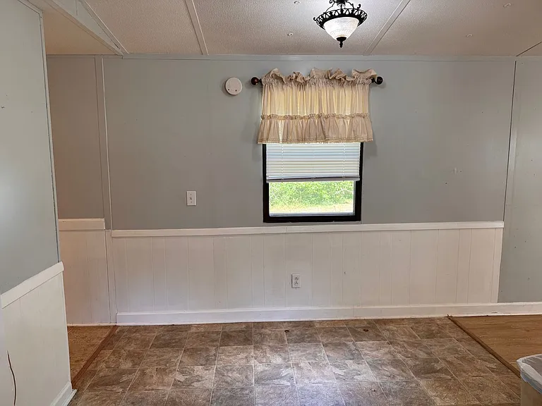 2289 S Lake Dr — Photo 9