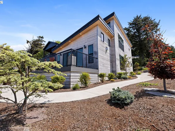2887 S Hemlock St, Cannon Beach, OR 97110