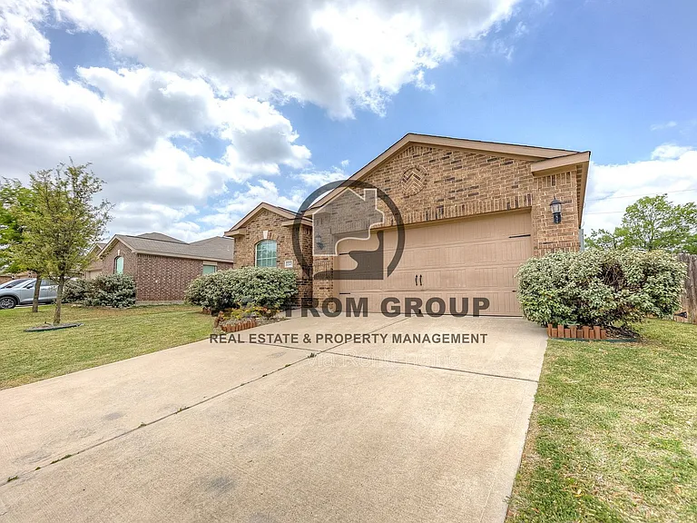 12645 Forest Lawn Rd — Photo 2