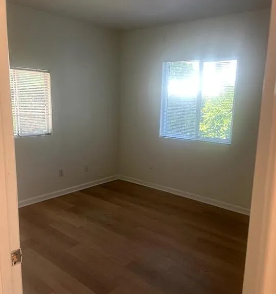 5726 Lemona Ave — Photo 8