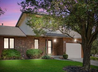 3201 Parkview Cir, Grove City, OH 43123