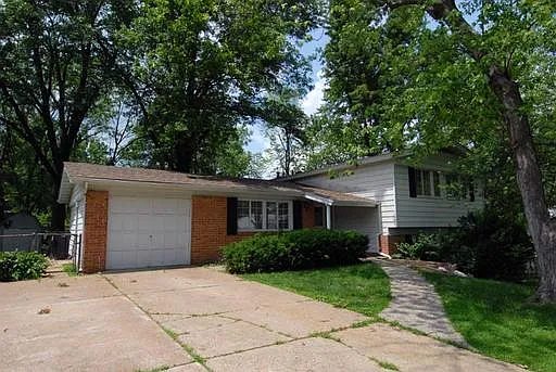 1043 Tempo Dr photo 1