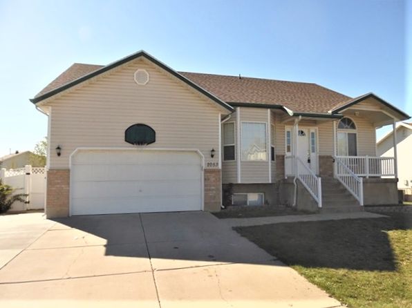 2053 N 750 W, Clinton, UT 84015