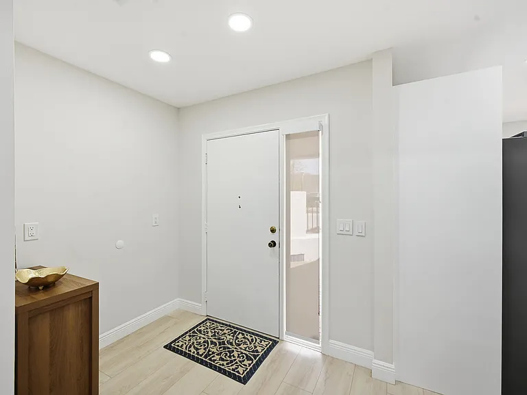 10775 Waterberry Dr — Photo 5