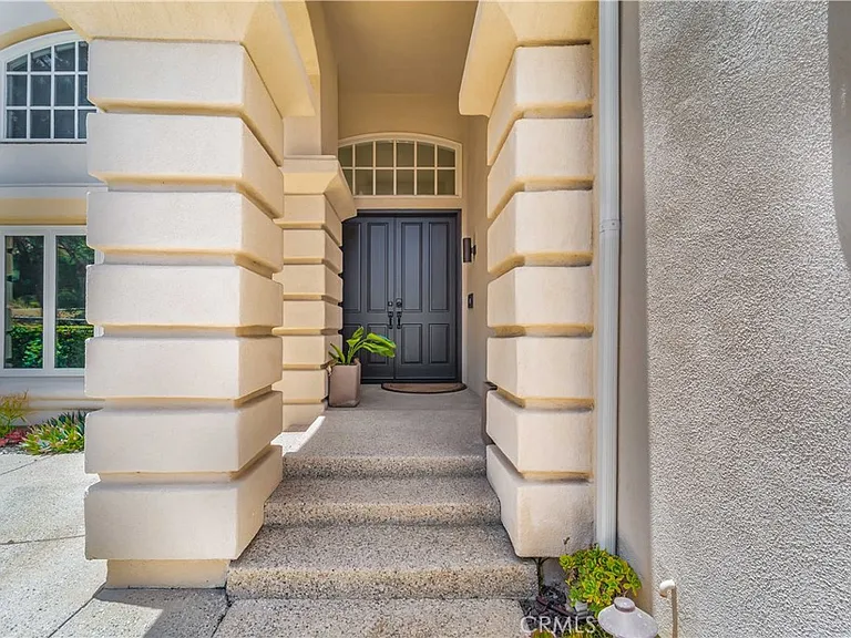 24961 Alicante Dr — Photo 2