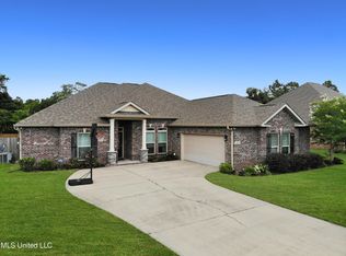 6003 Red Gate Dr, Long Beach, MS 39560