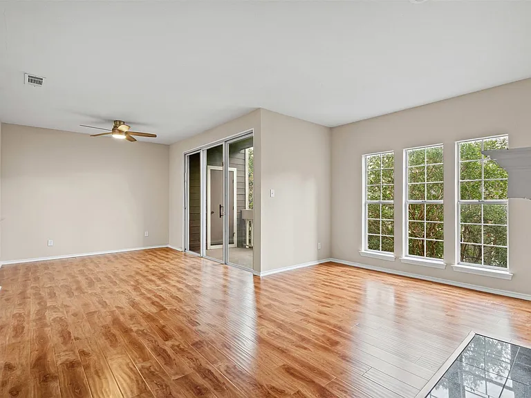 5310 Keller Springs Rd #322 — Photo 22