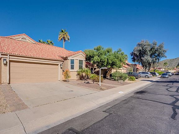 4th image of 11902 N 112th Way