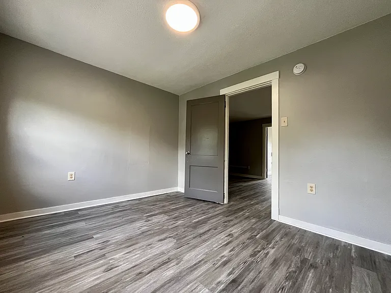 705 McGowan Ave #5 — Photo 11