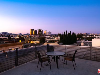 1540 Amherst Ave APT 201, Los Angeles, CA, 90025