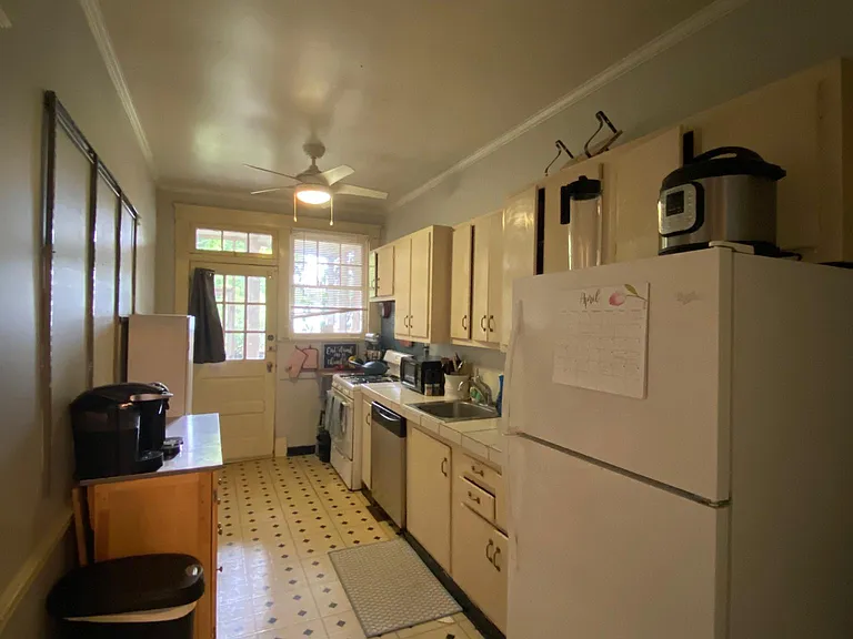 3123 W Franklin St — Photo 9
