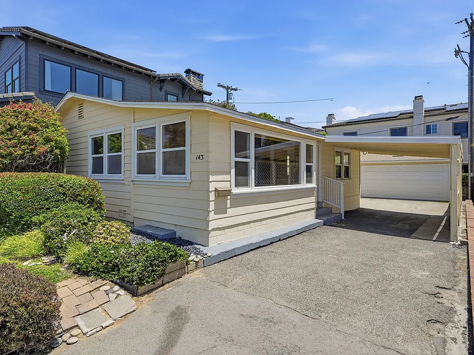143 Sequoia St