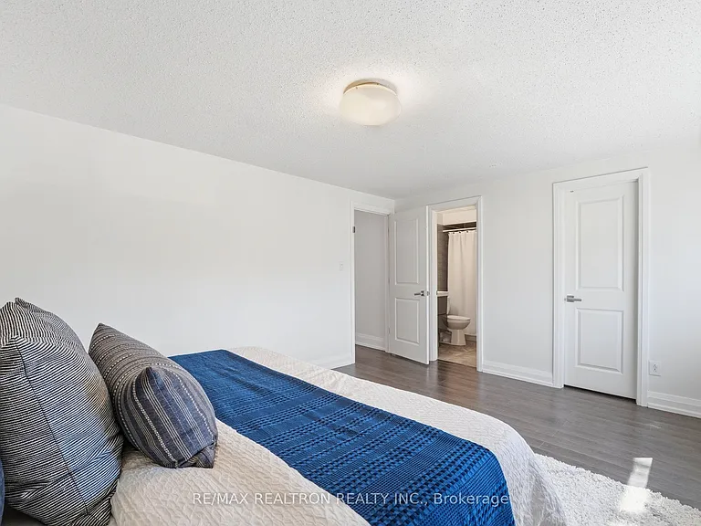 117 Cardinal Cres #UPPER — Photo 24