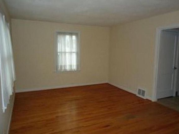 2nd image of 1276 Avery Ct