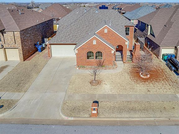 3rd image of 9313 NW 133rd Ct