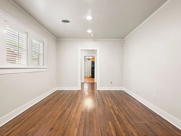 3812 Bunting Ave — Photo 7