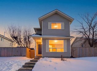 19 W Appletree Close SE, Calgary, AB T2A 7J1