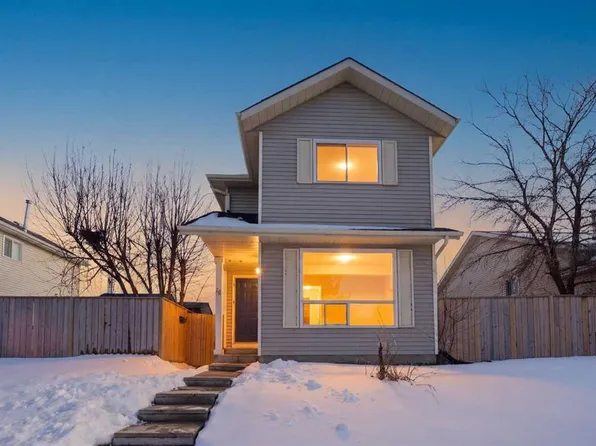 19 W Appletree Close SE, Calgary, AB T2A 7J1