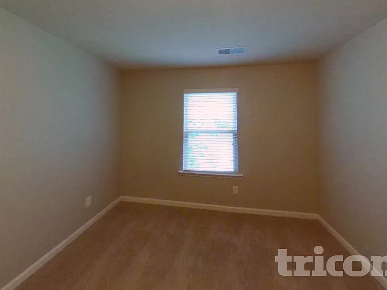 3272 Lowland Dr — Photo 12
