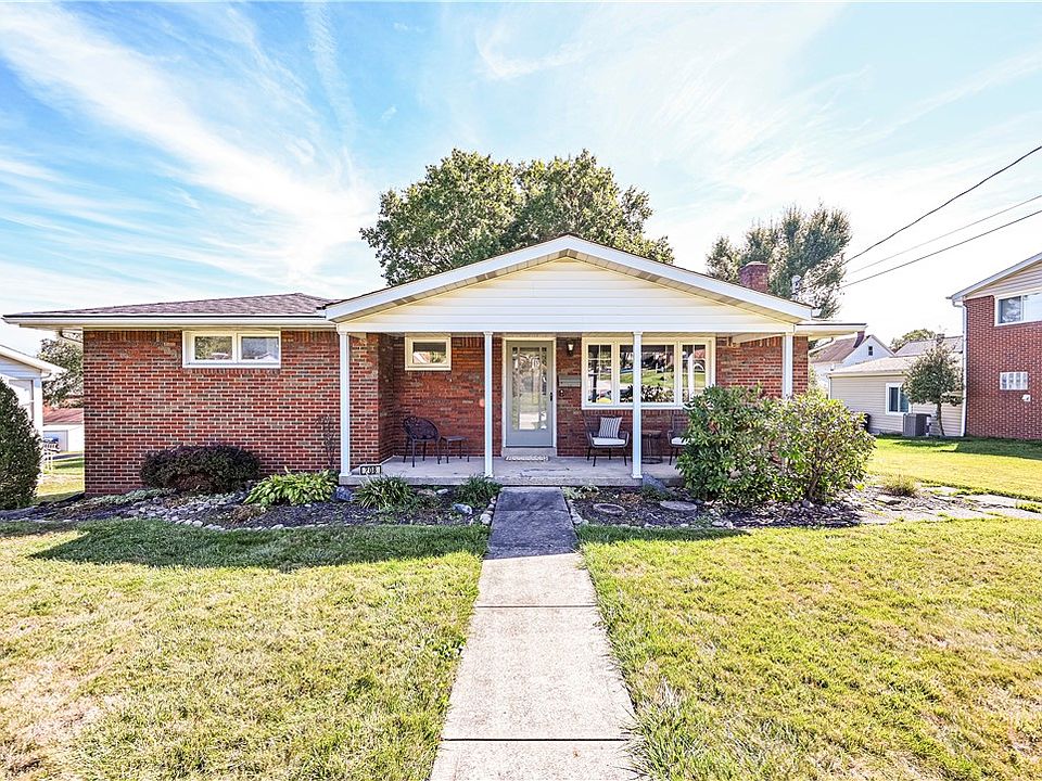 1st image of 208 Sherwood Cir