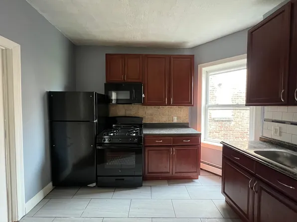 552 Avenue C #14E, Bayonne, NJ 07002