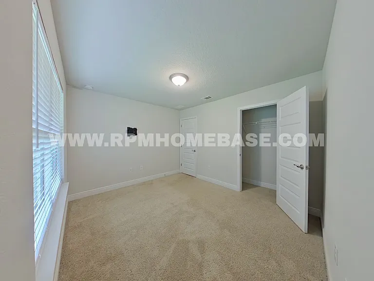 5820 Crestlake Dr — Photo 16
