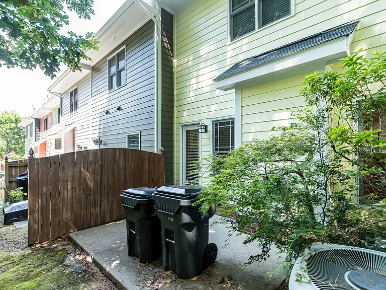 1010 Mica Lamp Ct — Photo 22