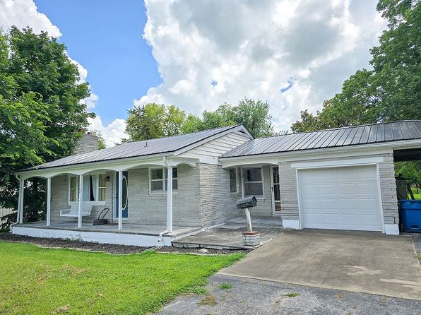702 E Centennial Ave