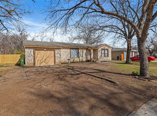 6511 Bridges Ave, Richland Hills, TX 76118