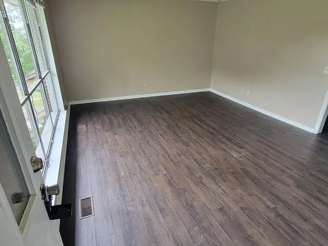 7175 Holland Ln — Photo 10