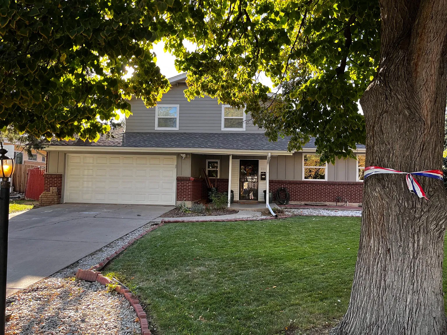 221 Zion St — Photo 3