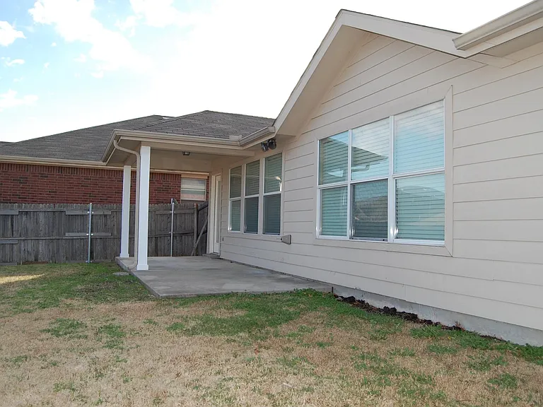 706 Cedar Cove Dr — Photo 17