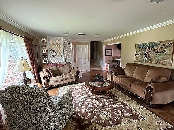 3rd image of 4600 Olsen Blvd