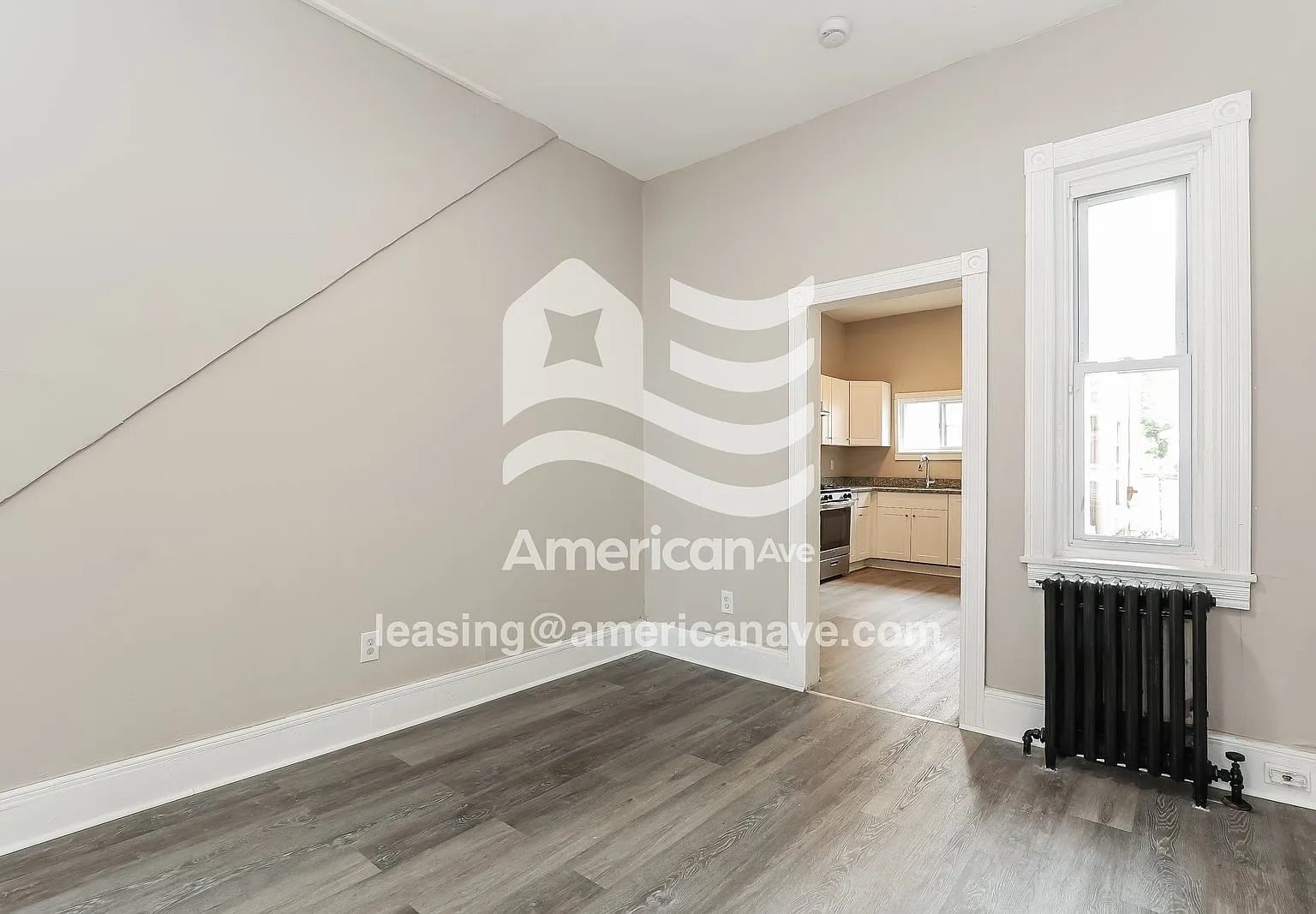 3 bed, 1.0 bath, 1081 sqft, $1,197 — Photo 4