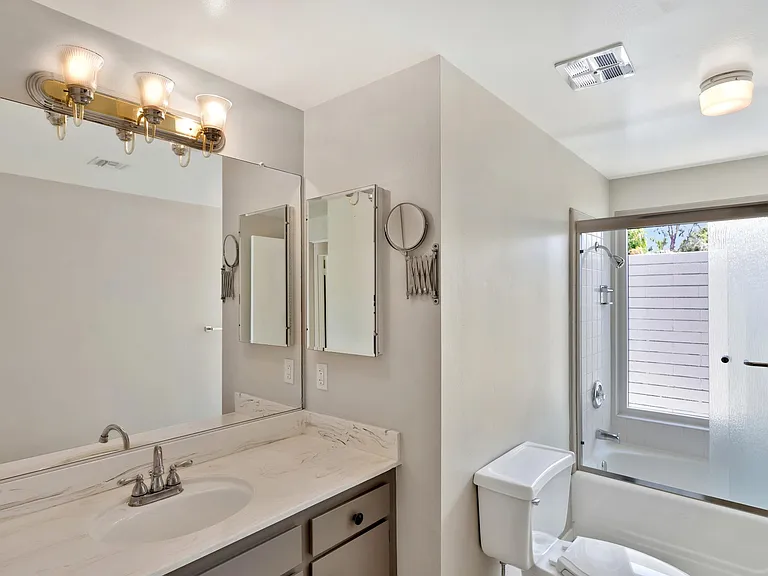 72896 Tamarisk St — Photo 22