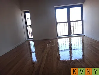 Rented by KVNY Soho