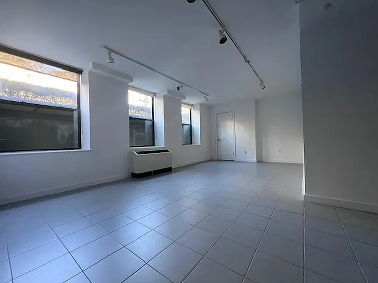 123 Parkside Ave #1S — Photo 16