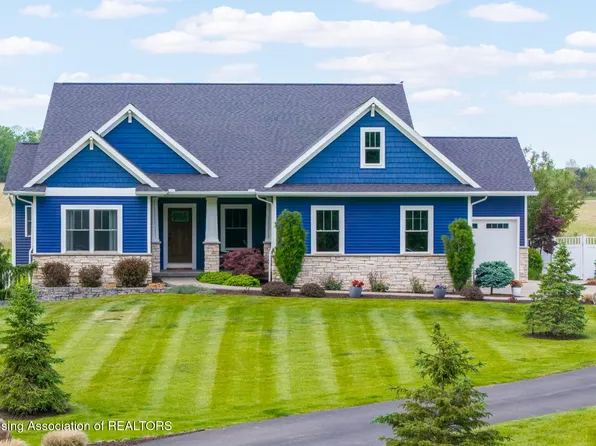 3950 W Howe Rd, Dewitt, MI 48820