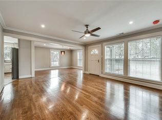 1218 W Clarendon Dr, Dallas, TX 75208