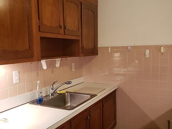 4th image of 642B Plymouth Drive #1002
