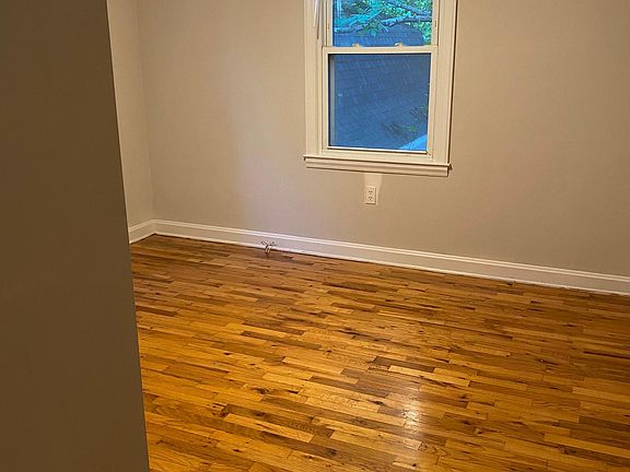 3rd image of 725 Log Cabin Dr